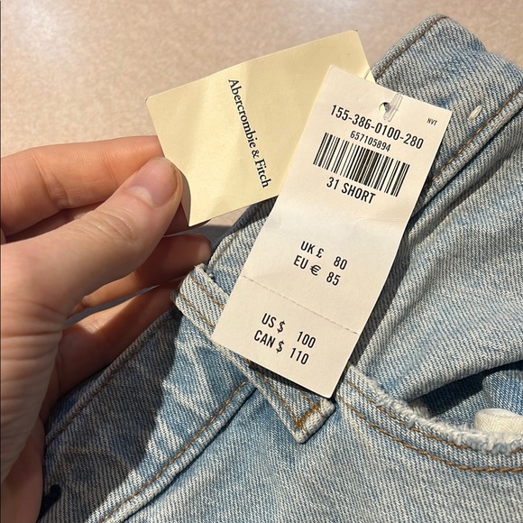 Abercrombie & Fitch Ultra High Rise 90’s Straight Jean - Picture 9 of 10